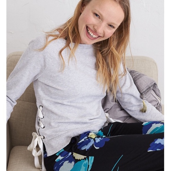 NEW Aerie Lace Up Side Tie Ribbon Sweatshirt - Picture 1 of 6